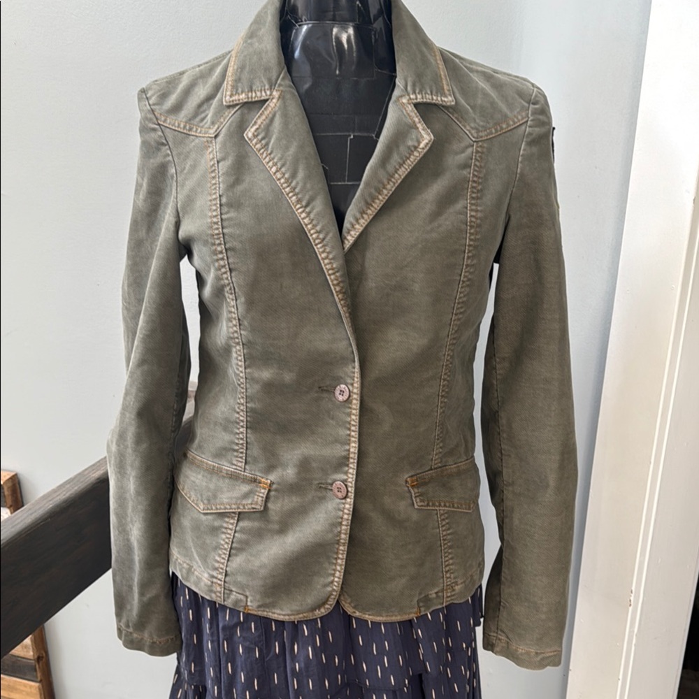 Buffalo by David Britton army green blazer size L